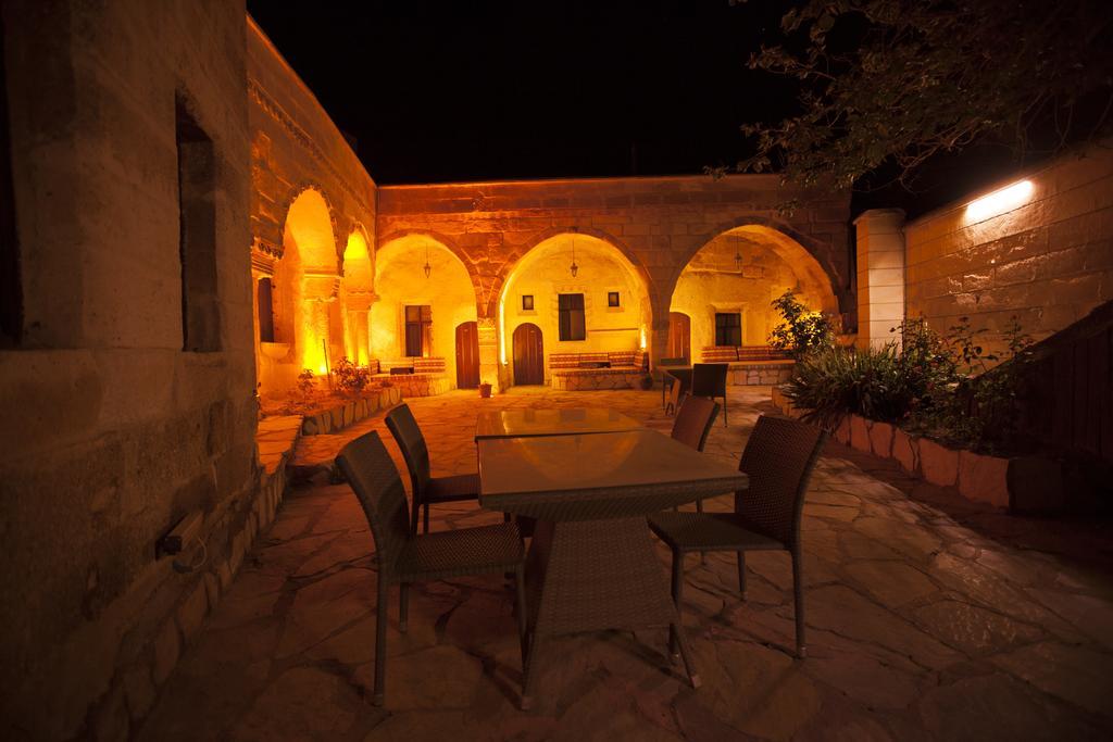 Cappadocia Palace Hotel Юргюп Екстериор снимка