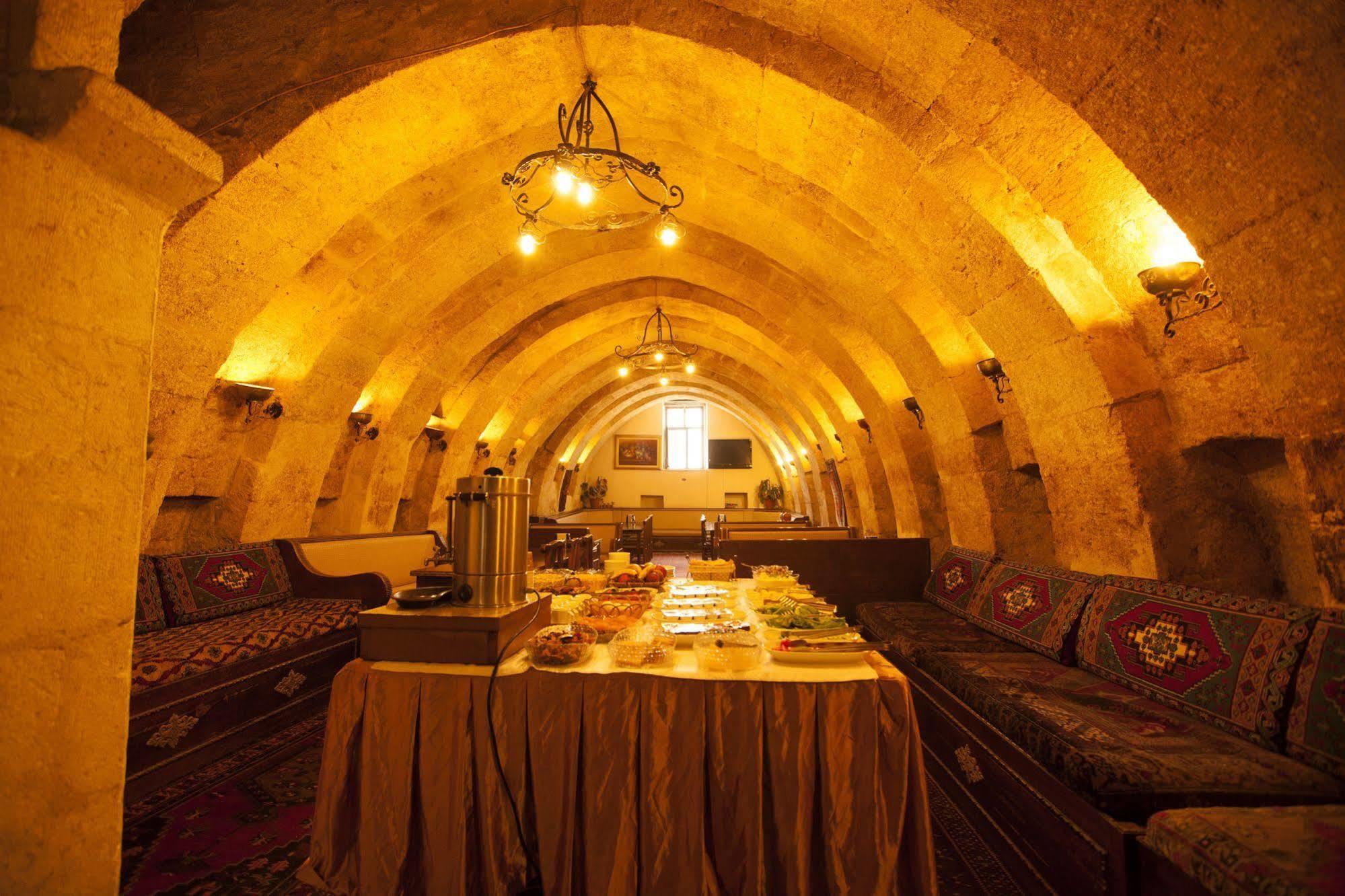Cappadocia Palace Hotel Юргюп Екстериор снимка