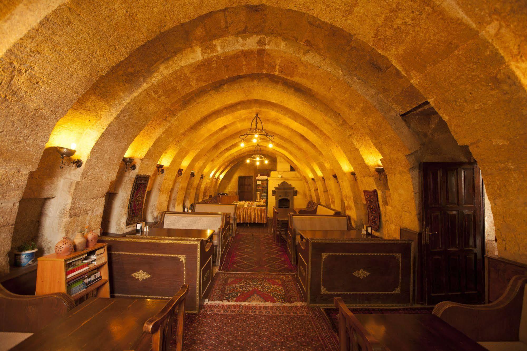 Cappadocia Palace Hotel Юргюп Екстериор снимка